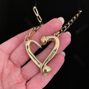18K gold pendant with links and heart
